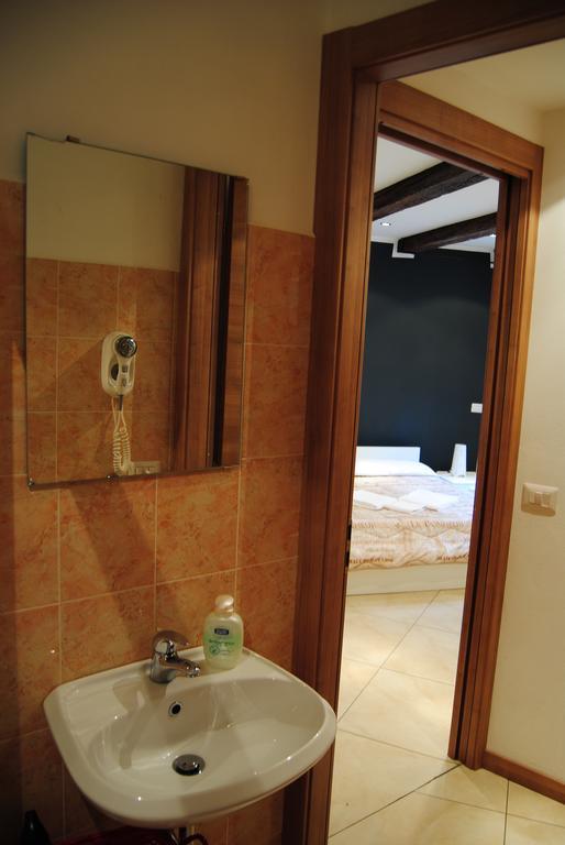 Suite Tower Bergame Extérieur photo